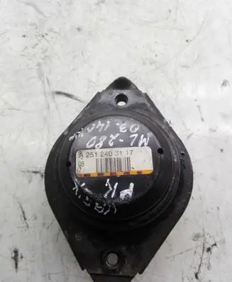 Mercedes-Benz ML W164 Engine mount bracket A2512403117