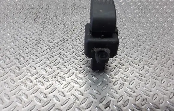 Mazda 2 Electric window control switch D39766370