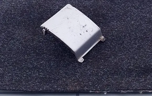 Opel Astra G Front tow hook cap/cover 131689