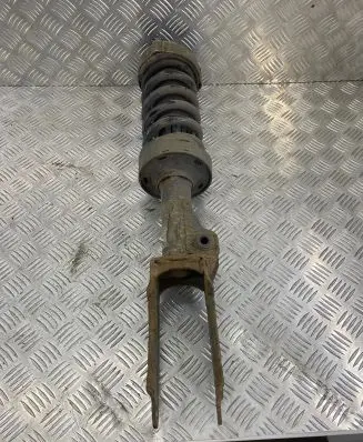 Volkswagen Touareg II Front shock absorber/damper