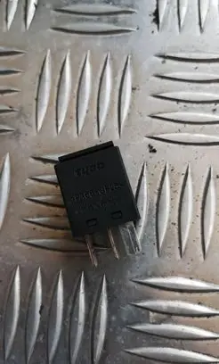 Audi A6 S6 C6 4F Other relay 8z0951253