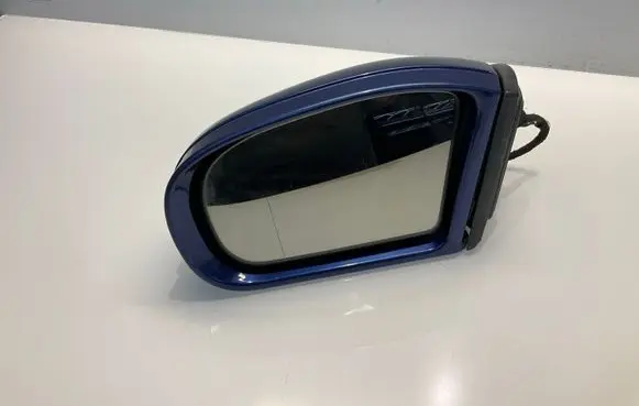 Mercedes-Benz C W203 Front door electric wing mirror