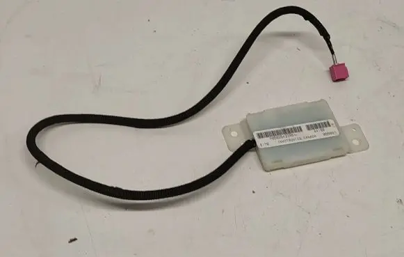 Dodge Challenger Keyless system antenna P05026433AB 44180 05586