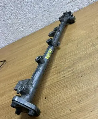 Mercedes-Benz S W140 Fuel main line pipe 1040780491 D8598