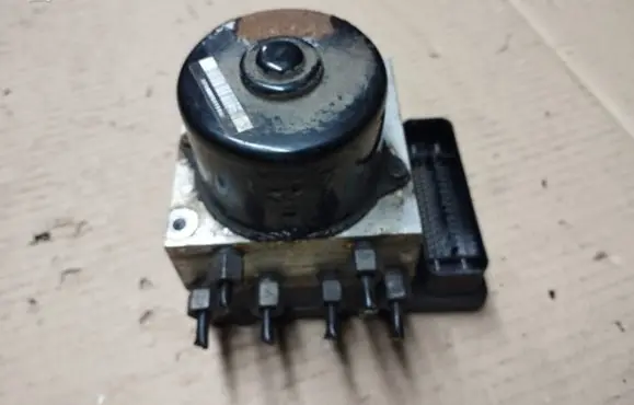 Chrysler Pacifica ABS Pump 25092500373
