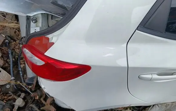 Mazda 2 Fender 