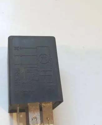 Volkswagen PASSAT B3 Other relay 321955531A WK1636