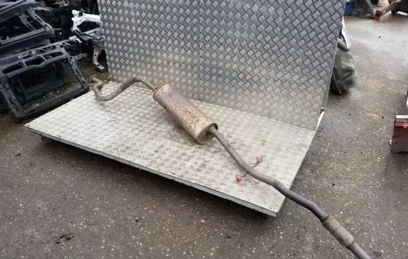 Muffler/silencer
