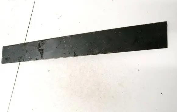 Volkswagen Caddy Front door glass trim molding 2k0837902