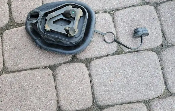 Opel Mokka B Engine mount bracket 9824408780