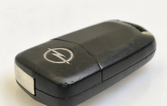 Opel Zafira B Ignition key/card 13189118 433MHZ G3AM433H