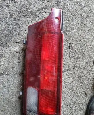 Toyota Previa (XR10, XR20) I Tailgate rear/tail lights