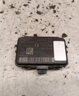 Jaguar XF X250 Antenna control unit AH4215K602 5E0760177