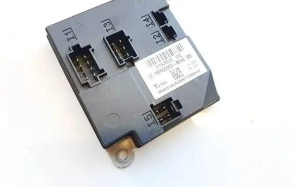 Mercedes-Benz E W211 Door control unit/module 2115452232