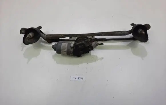 Dodge Caliber Front wiper linkage and motor 05303780AE