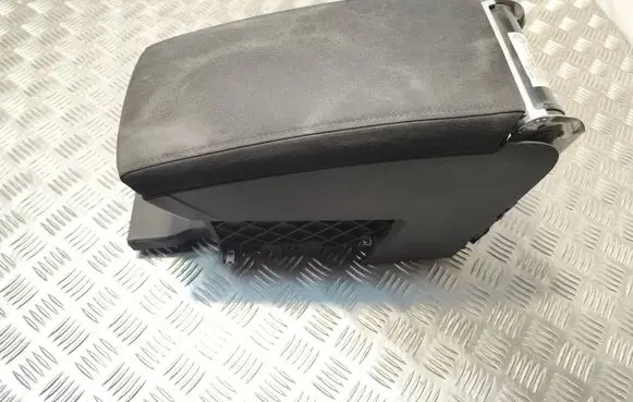 Volkswagen PASSAT B7 Armrest 3C0864207P 1219968 VW46XAL