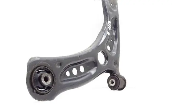 Seat Leon (5F) Front control arm 5Q0407151L