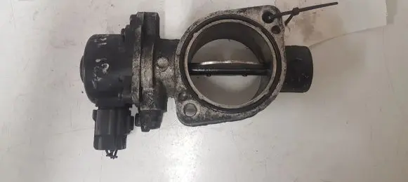 Mitsubishi Pajero Throttle valve