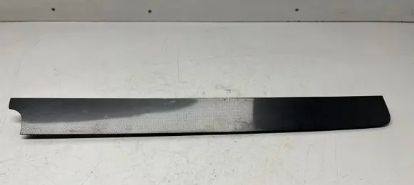 Dashboard glove box trim