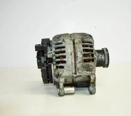 Volkswagen Golf VI Generator/alternator 03C903023A