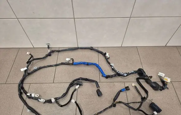 Hyundai Tucson TL Tailgate/trunk wiring harness 919812W050 91681D7090