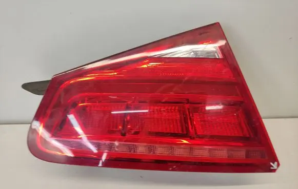 Audi A8 S8 D4 4H Tailgate rear/tail lights 4H0945093A 596503 596611
