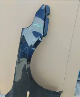 BMW 5 E60 E61 Fender BLOTNIKE60E61