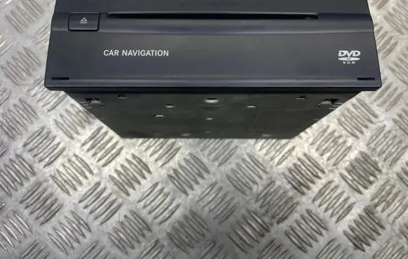 Mercedes-Benz E W211 Navigation unit CD/DVD player A2208206085