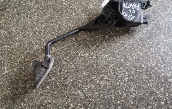 Peugeot Partner Accelerator throttle pedal 0280755035
