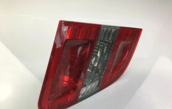 Mercedes-Benz B W245 Tailgate rear/tail lights A1698201564