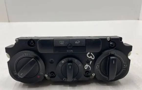 Volkswagen PASSAT B6 Climate control unit