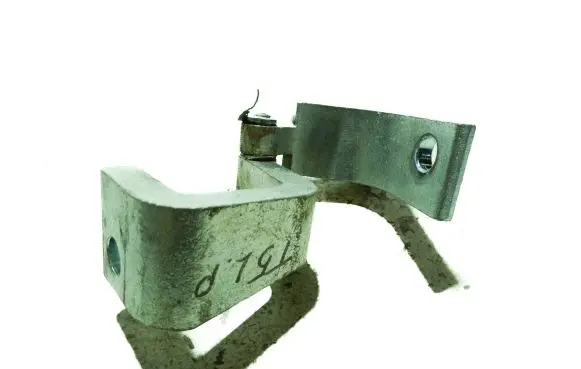 Volkswagen Transporter - Caravelle T5 Front door upper hinge 7E0831402B