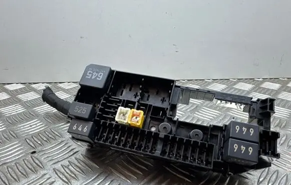 Seat Ibiza V (KJ) Fuse module 2Q0941828E