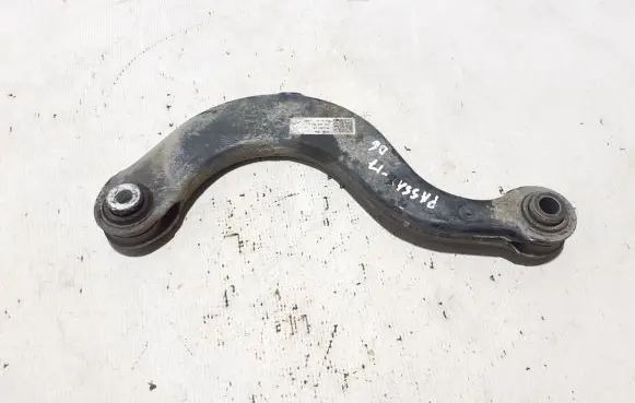 Volkswagen PASSAT B8 Rear upper control arm/wishbone 5Q0505323D