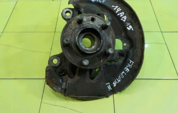 Land Rover Freelander 2 - LR2 Front wheel hub spindle knuckle PRZOD 14AB15