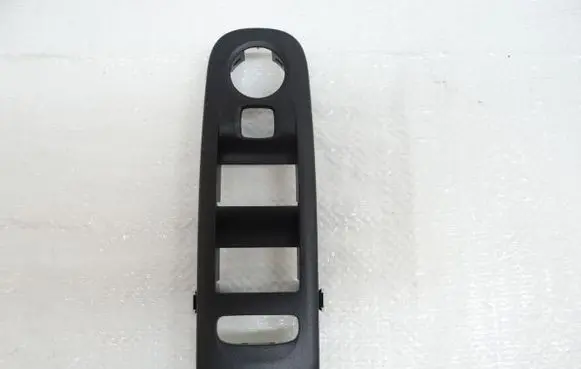 Peugeot Rifter Electric window control switch 9816792377