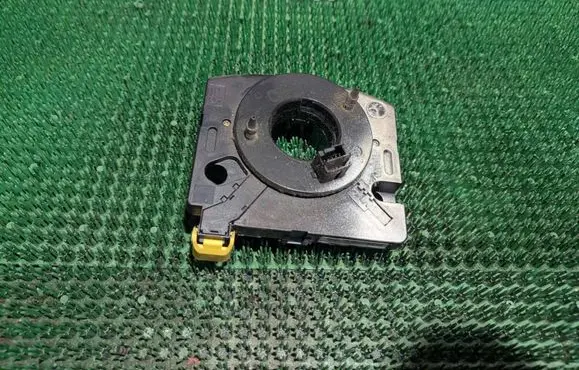 Volkswagen Golf IV Airbag slip ring squib (SRS ring) 1J0959654AP