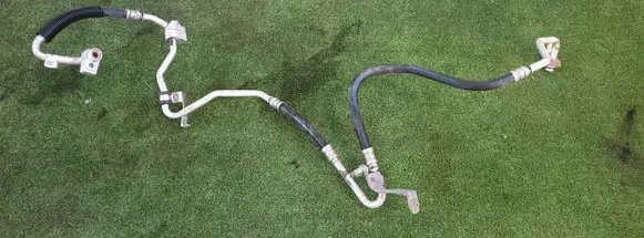 Ford Explorer VI Air conditioning (A/C) pipe/hose L1MH-19C700-CC