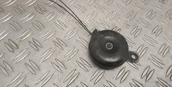 Toyota RAV 4 (XA40) Horn signal 8652020300