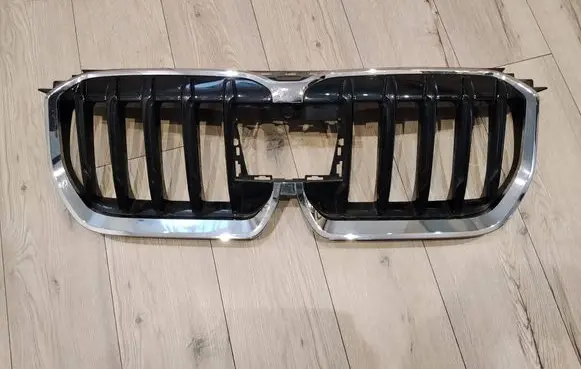 BMW X1 U11 Front bumper upper radiator grill 9883426