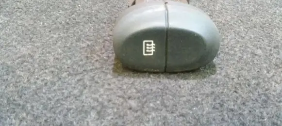 Windscreen/window heater switch