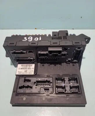 Mercedes-Benz E W211 SAM control unit 2115453901