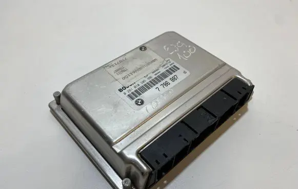 BMW 5 E39 Engine control unit/module 7786887 0281010205