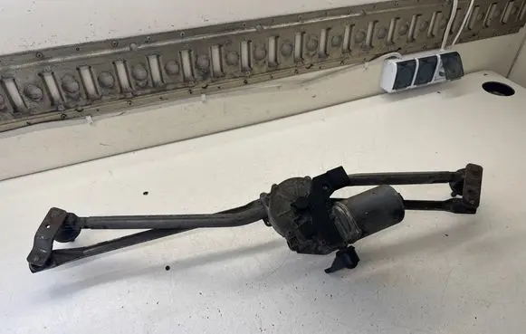 Mercedes-Benz Sprinter W906 Front wiper linkage and motor 3480A 4051462V