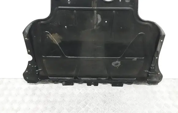 Seat Leon (5F) Engine splash shield/under tray 5Q0825236