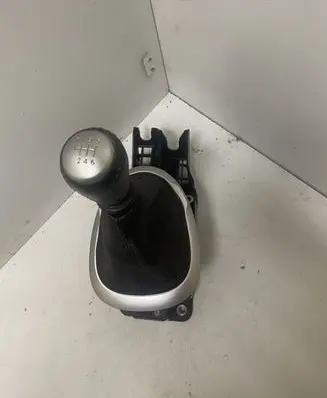 Nissan Juke I F15 Gear shifter/selector 341011KG0A