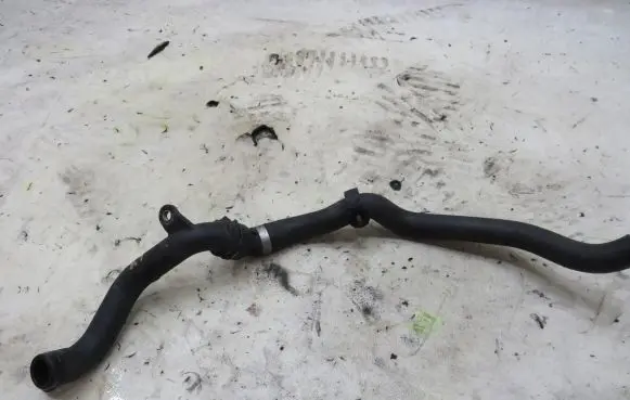 BMW X1 E84 Engine coolant pipe/hose