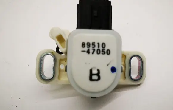 Toyota Prius+ (ZVW40) Brake pedal sensor switch 8951047050