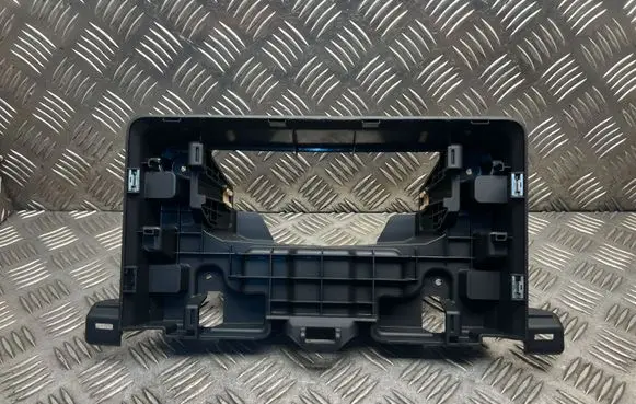 Seat Arona Radio/GPS head unit trim 6F0858189 2739039X T0552212