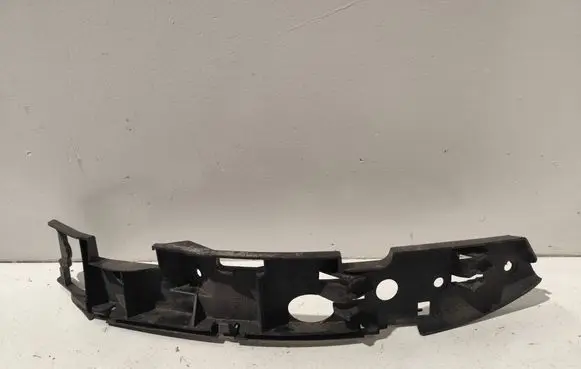 Volkswagen Touareg I Front bumper mounting bracket 7L6807184C